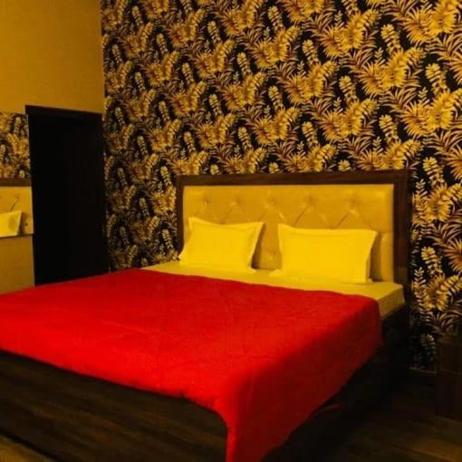 Photo of Bedroom in Taj Ganj