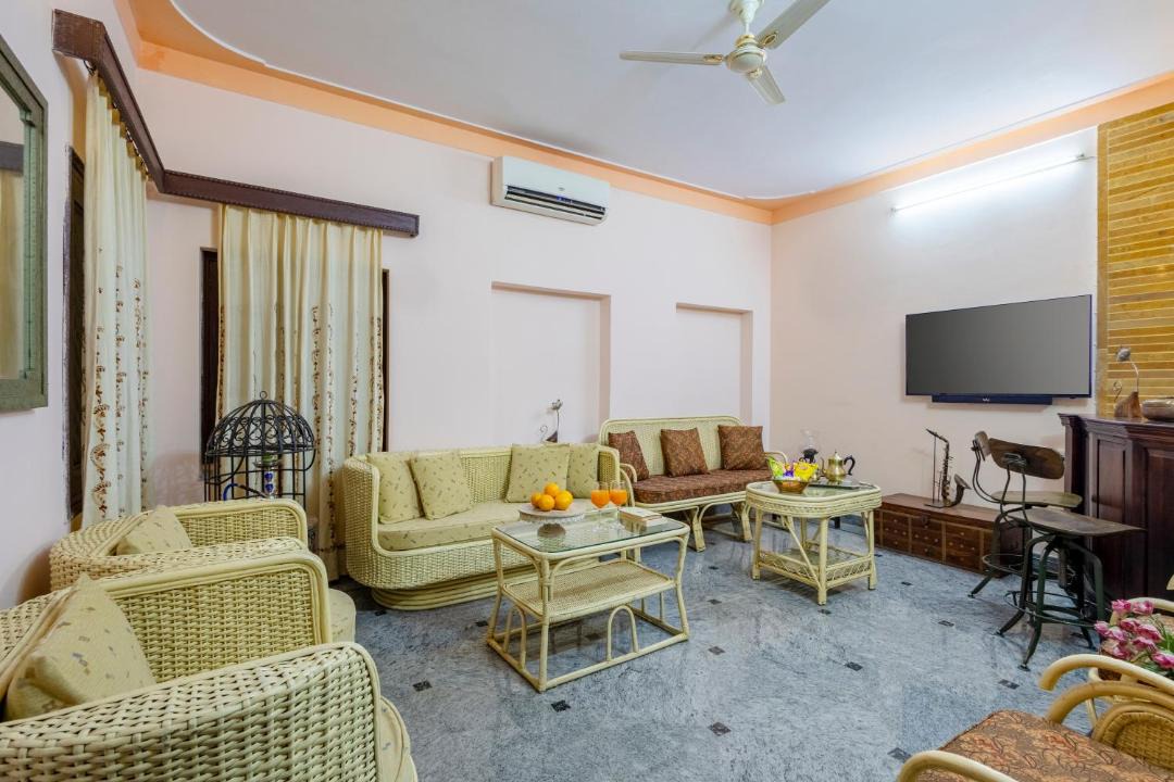 Photo of Others in Bedla