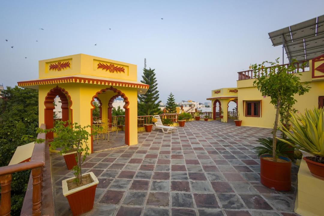 Photo of Others in Bedla