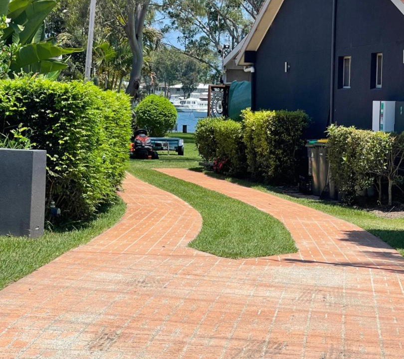 Photo of Others in Brightwaters