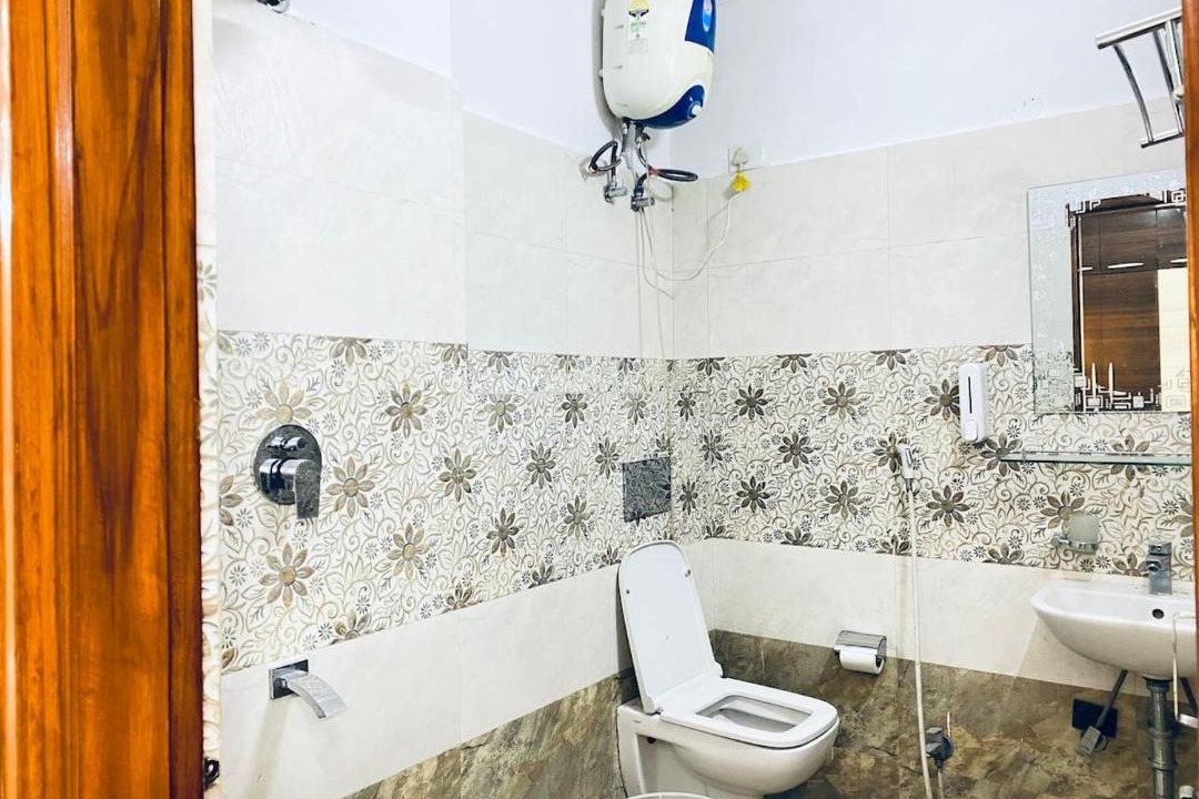 Photo of Bathroom in C-Scheme