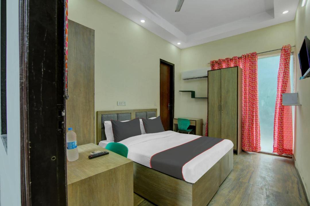Photo of Bedroom in Malviya Nagar