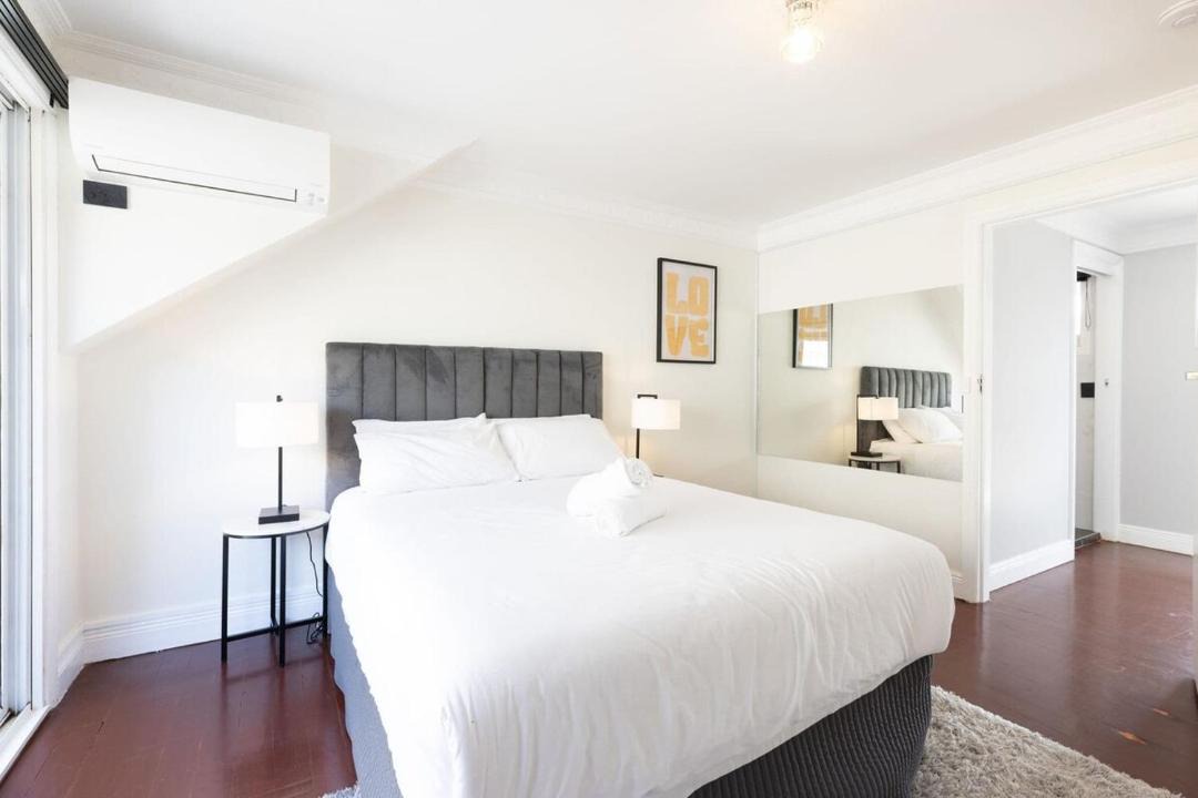 Photo of Bedroom in Woolloomooloo