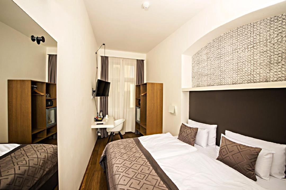 Photo of Bedroom in Kalyanpur