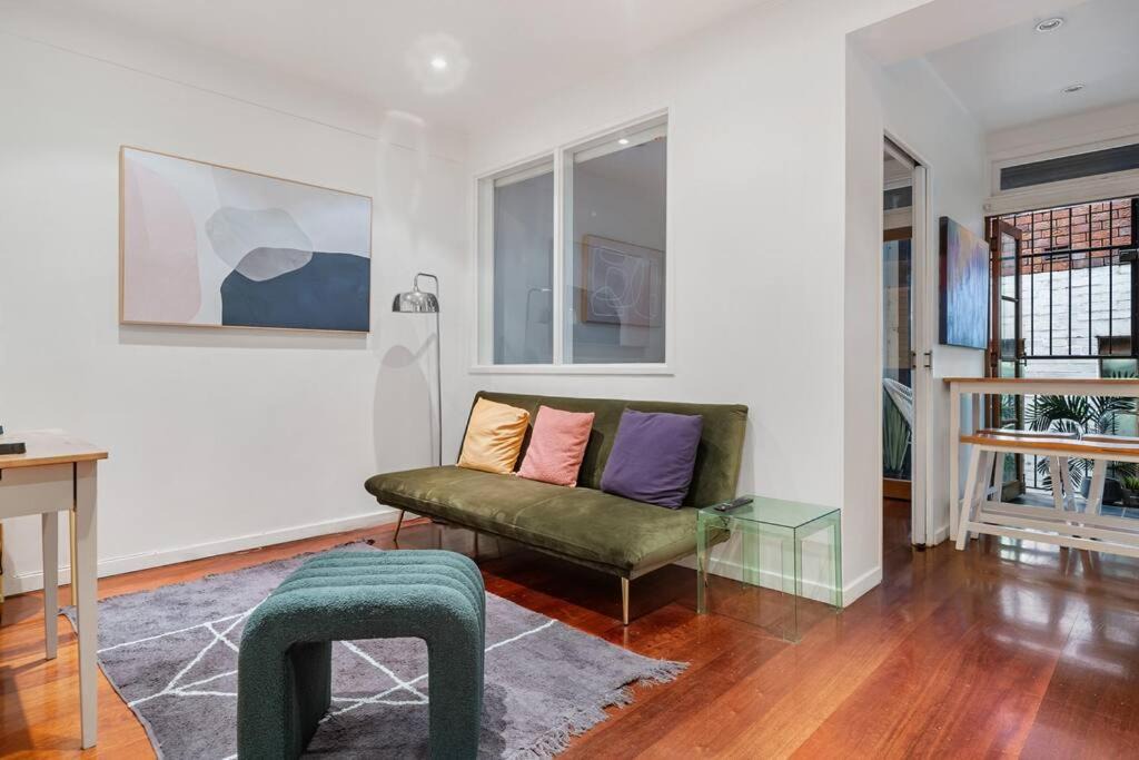 Photo of Others in Edgecliff