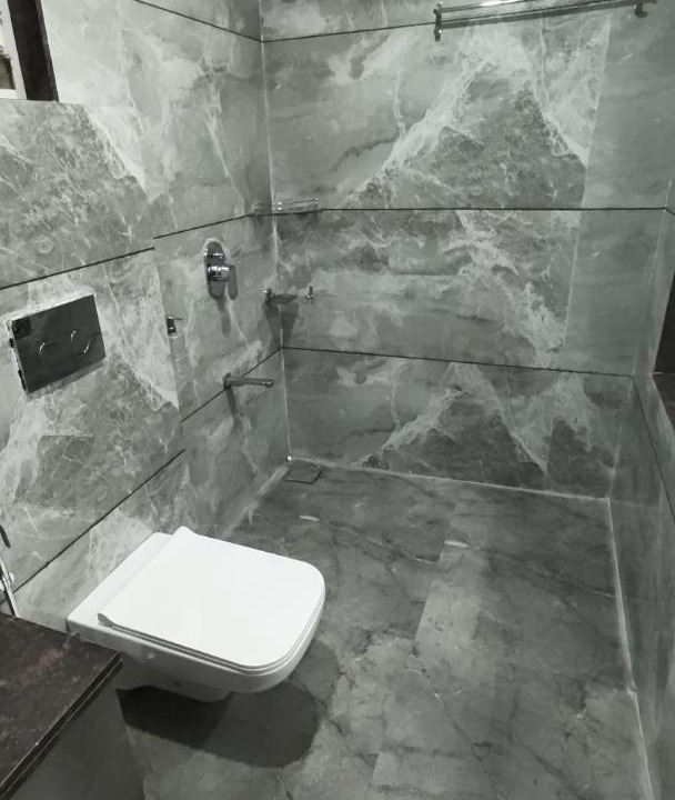 Photo of Bathroom in Mahabaleshwar