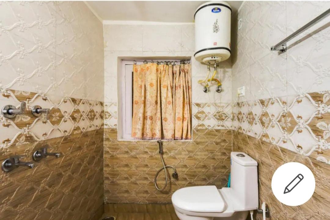 Photo of Bathroom in Banjar