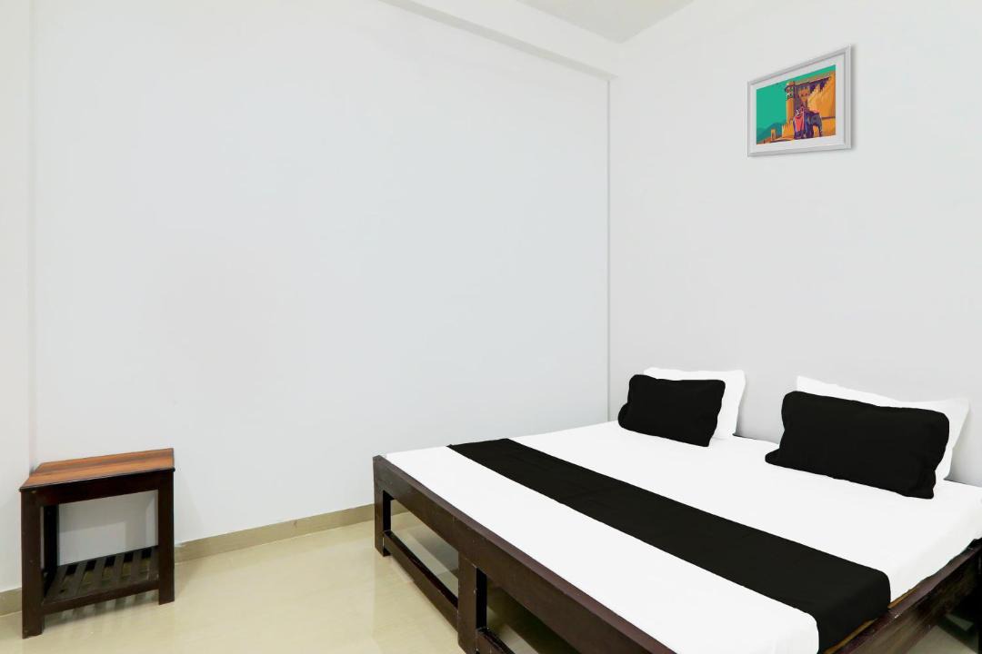 Photo of Bedroom in Bara Banki