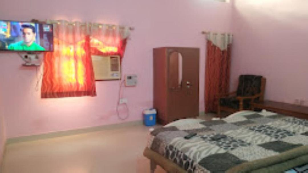 Photo of Others in Orchha