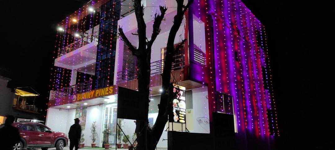 Photo of Others in Lansdowne
