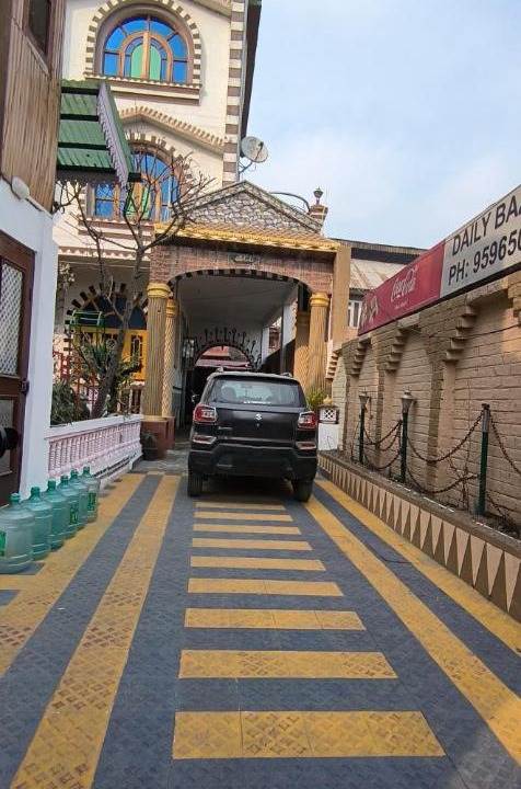 Photo of Others in Srinagar