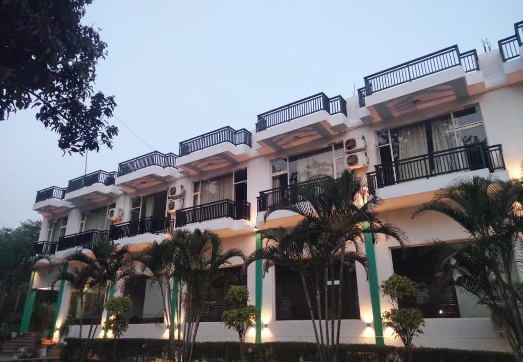 Photo of Buildings in Ramnagar