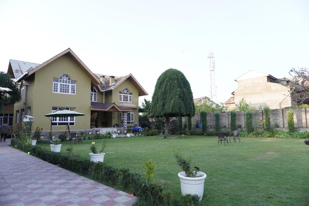 Photo of Others in Srinagar