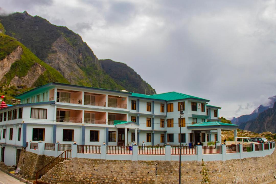 Photo of Others in Badrinath