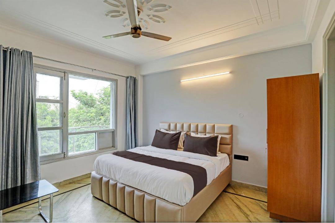 Photo of Bedroom in Sushant Lok