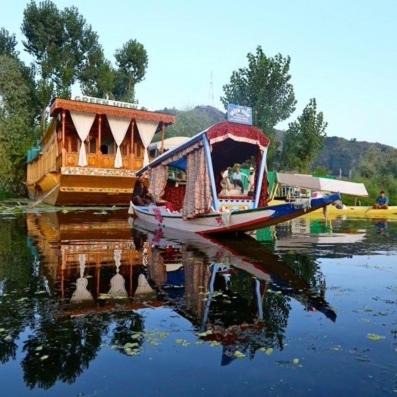Photo of Others in Dal Lake