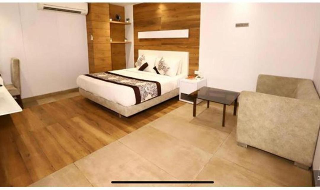 Photo of Bedroom in Mahipalpur Extension