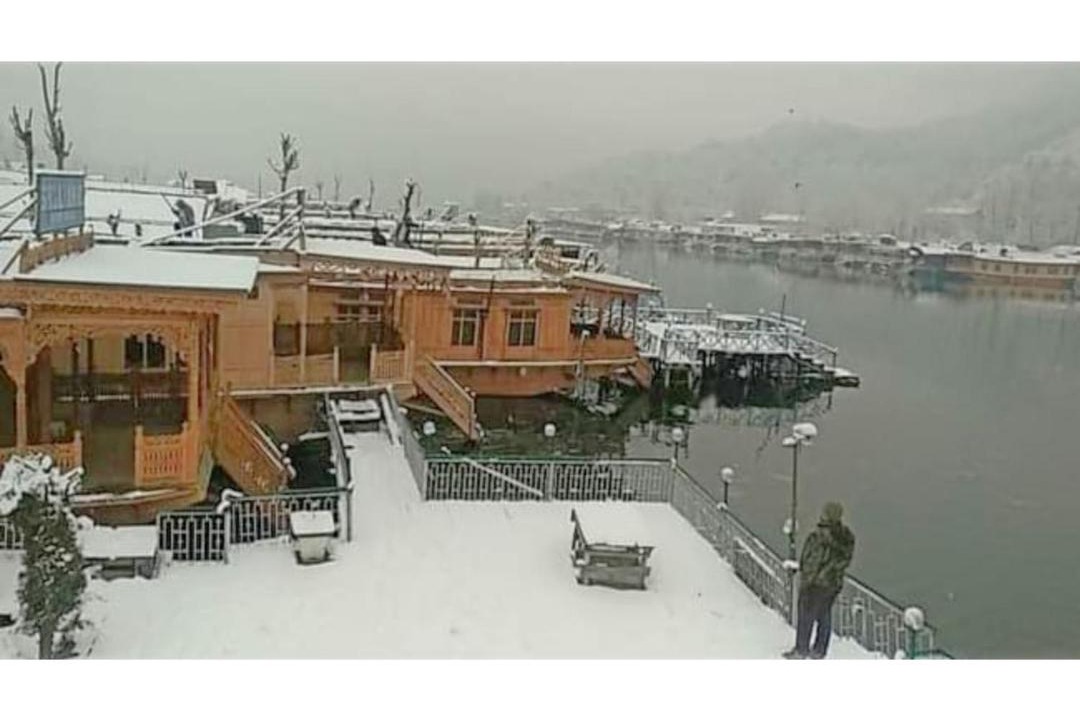 Photo of Others in Dal Lake