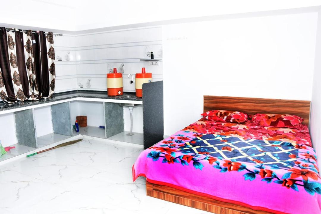 Photo of Bedroom in Rajpipla