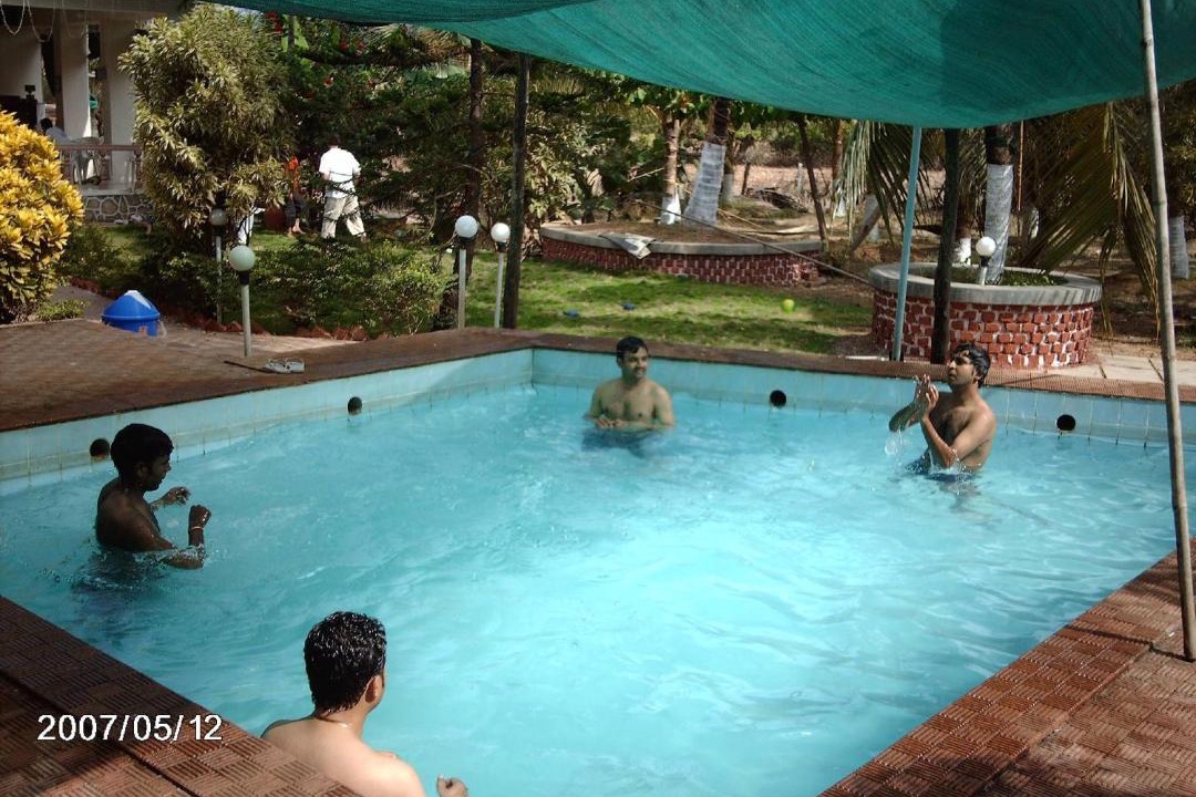 Photo of Human In Picture in Murud
