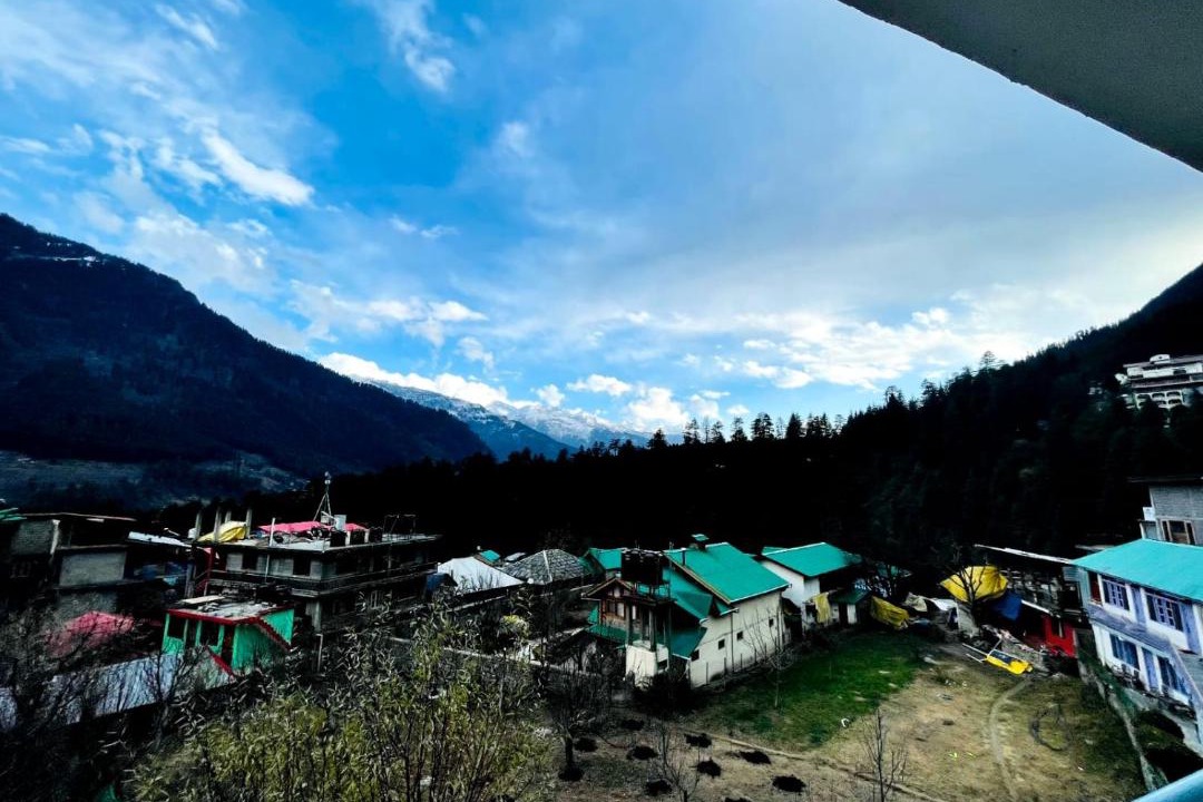 Photo of Others in Old Manali