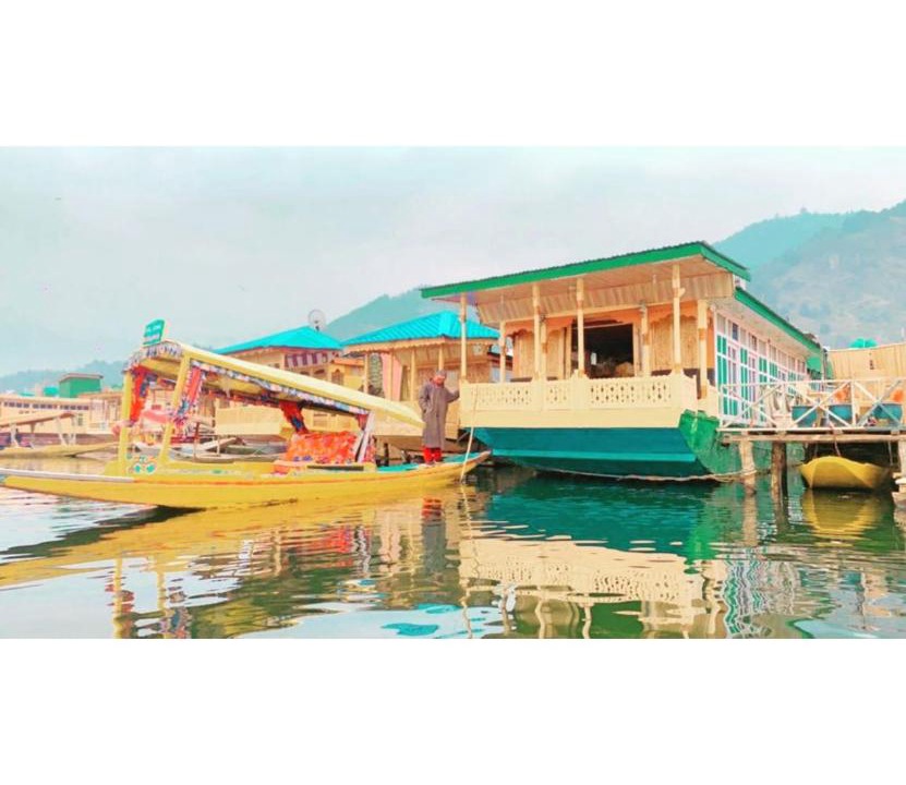 Photo of Others in Dal Lake