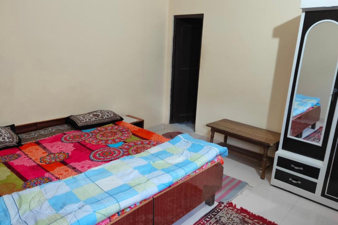 Photo of Bedroom in Tapovan