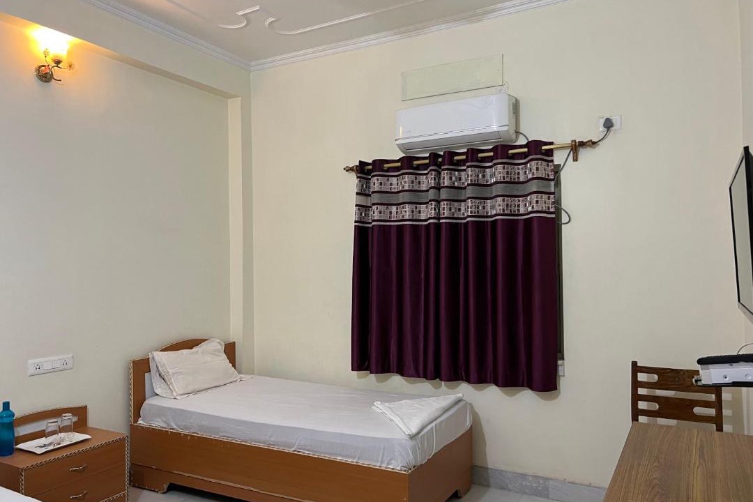 Photo of Bedroom in Bodh Gaya