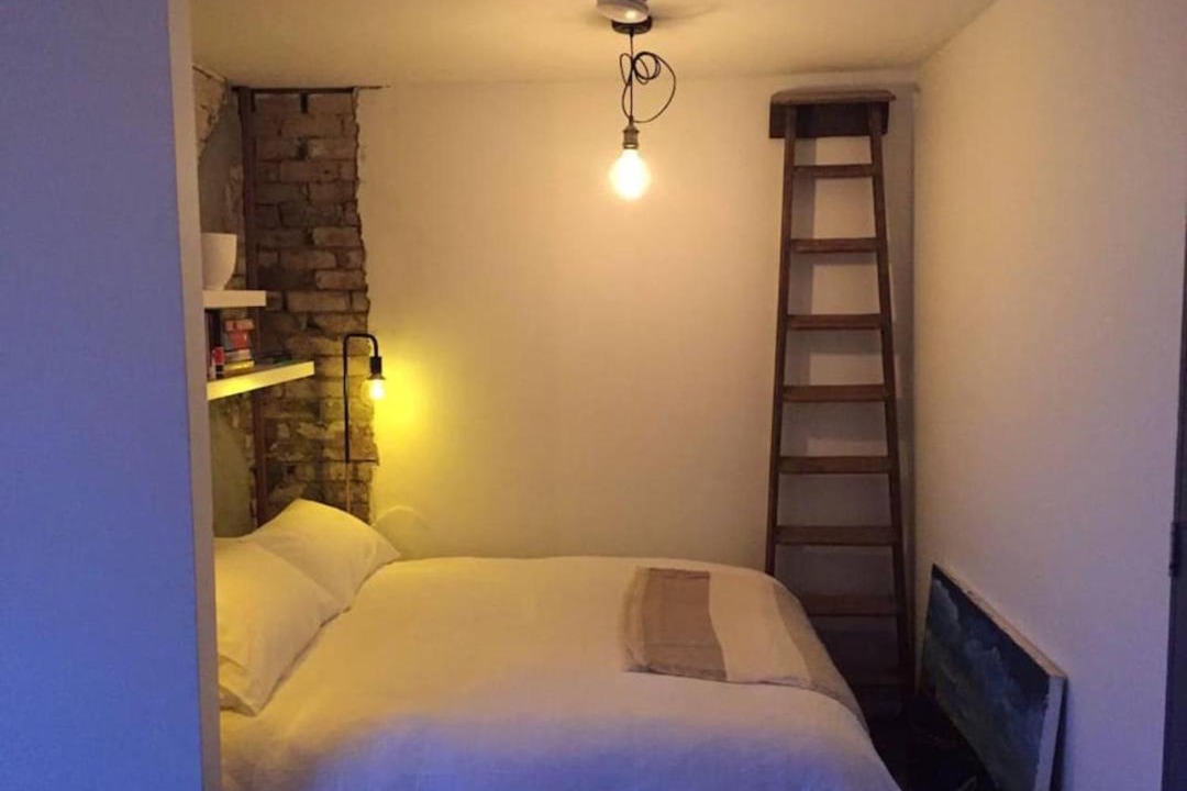 Photo of Bedroom in Elizabeth Bay