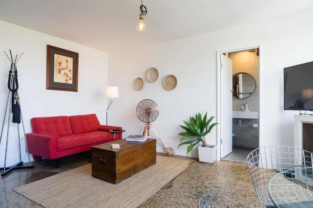Photo of Livingroom in Elizabeth Bay