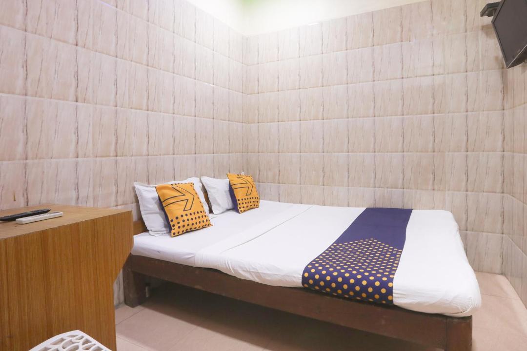 Photo of Bedroom in Periamet