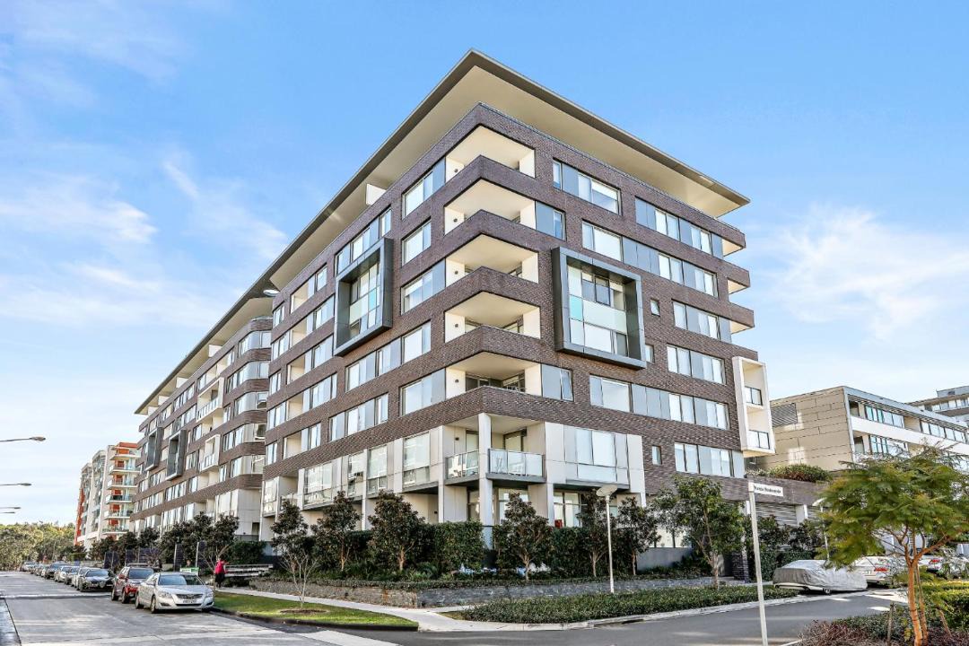 Photo of Buildings in Wentworth Point