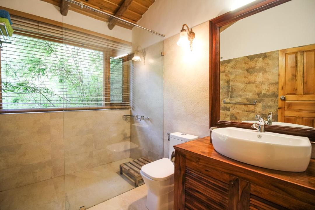 Photo of Bathroom in Binsar