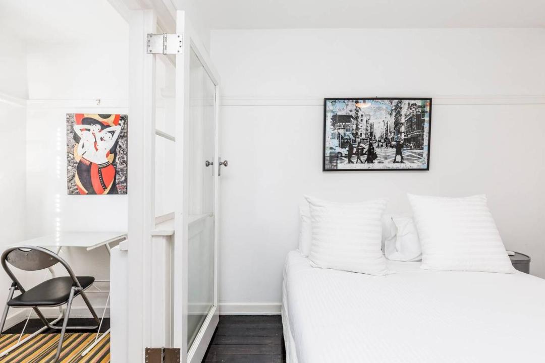 Photo of Bedroom in Elizabeth Bay