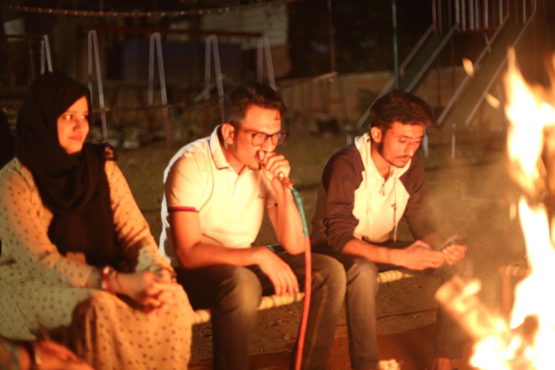 Photo of Human In Picture in Matheran