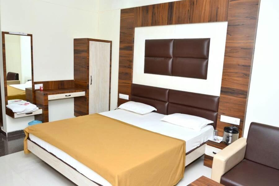 Photo of Bedroom in Mahesana