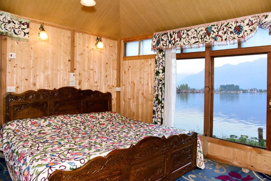 Photo of Others in Dal Lake