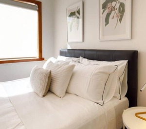 Bdrm Apt Annandale Courtyard 