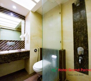 Hotel Grand Parivaar 
