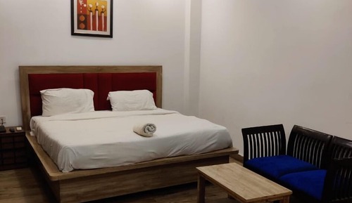 Deluxe Double or Twin Room