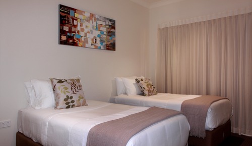 2 Bedrooms Villa