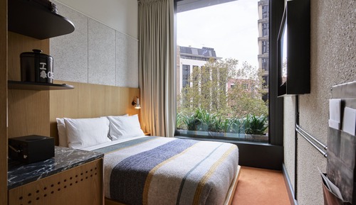 Room (Cosy)