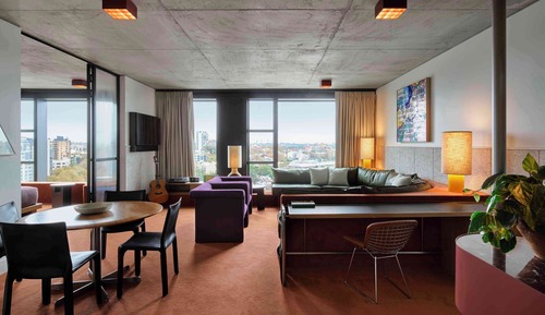Suite (Ace)