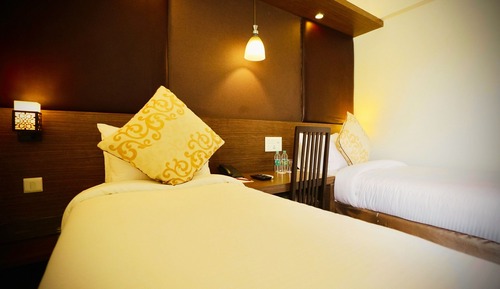 Deluxe Room with Bathtub