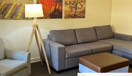 Deluxe King Suite