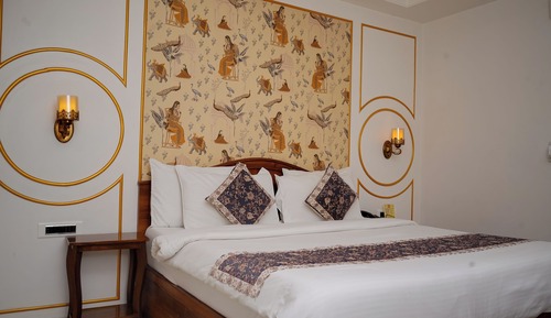 Royal Room