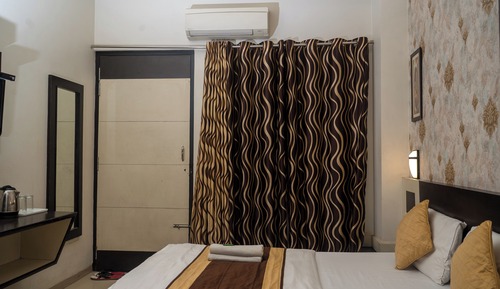 Deluxe Room (AC)