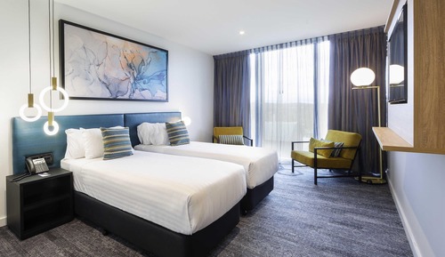 Room, 1 King Bed, Mobility Accessible
