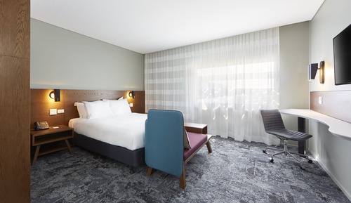 Standard Room, 1 Queen Bed, Accessible
