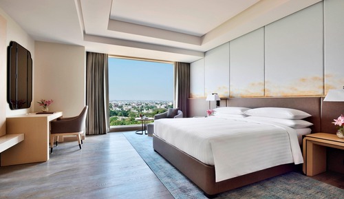Club Room, 1 King Bed